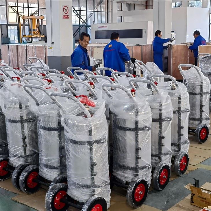 Lithium-Ion Battery Fire Extinguisher For EV Charging Stations Stainless Steel Coldfire CE0036 factory